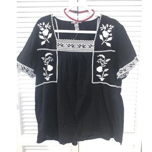 Vintage Bass blouse black white embroidered square neckline XXL